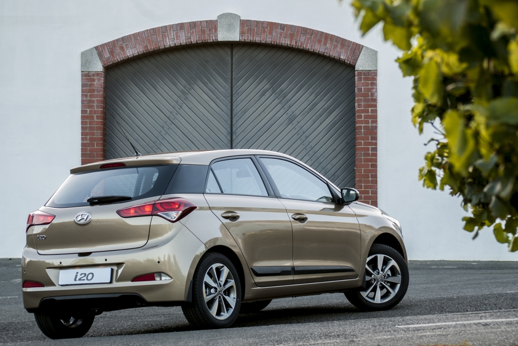 Review – Hyundai i20 1.4 Fluid: - Torquing Cars